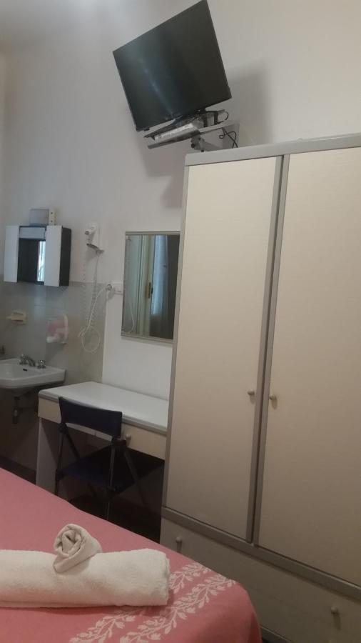 Hotel Manolita Rimini Eksteriør billede