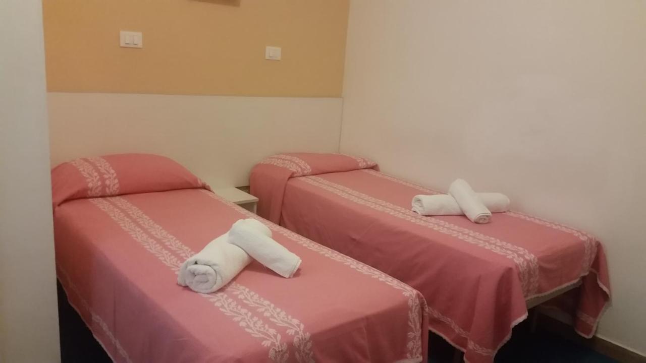 Hotel Manolita Rimini Eksteriør billede
