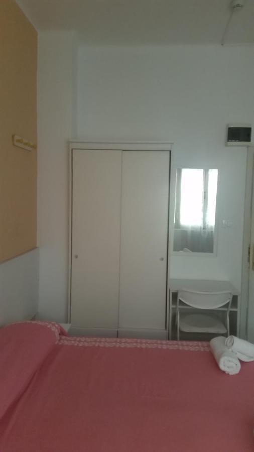 Hotel Manolita Rimini Eksteriør billede