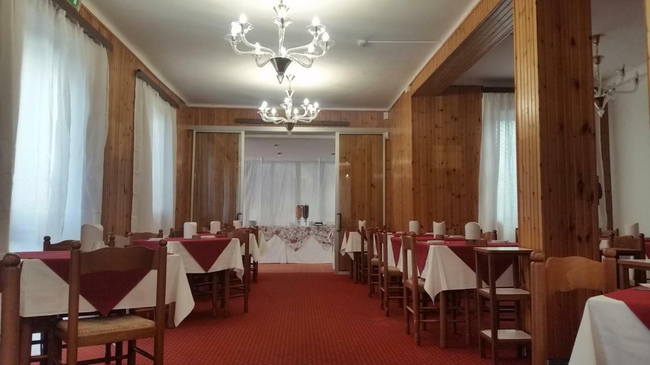 Hotel Manolita Rimini Eksteriør billede