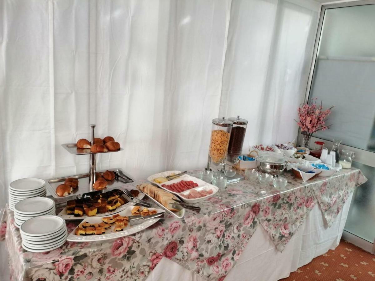 Hotel Manolita Rimini Eksteriør billede