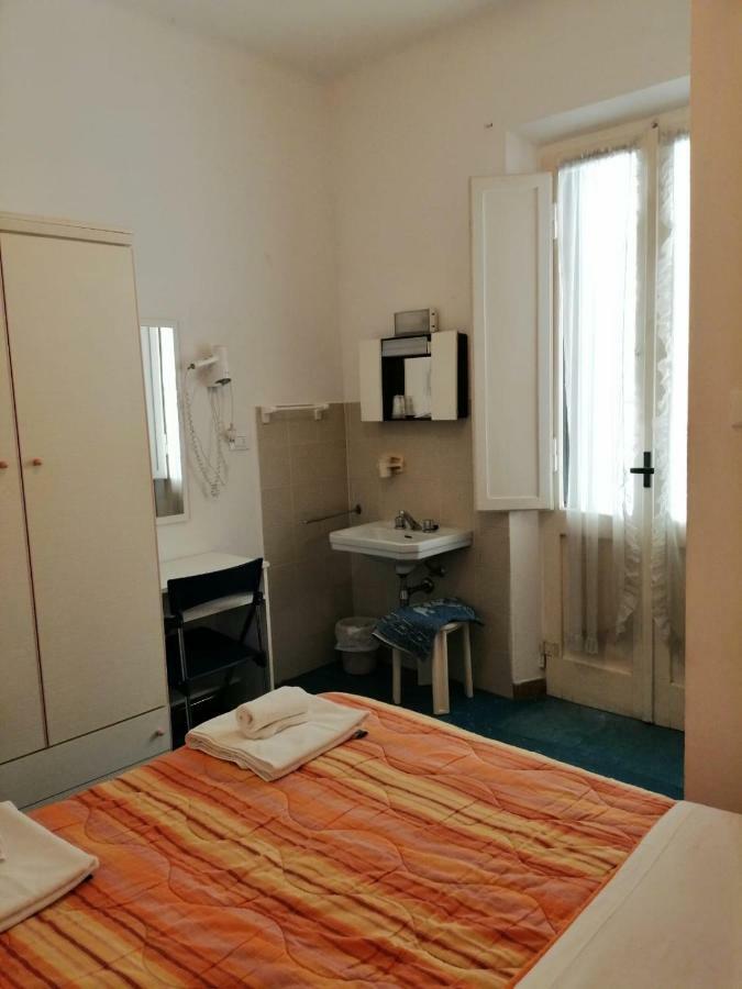 Hotel Manolita Rimini Eksteriør billede